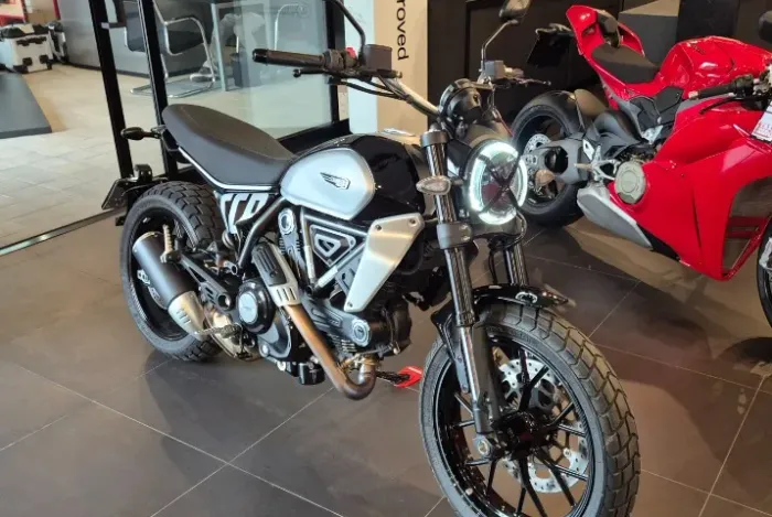 DUCATI SCRAMBLER NEXT 800cc IMPECÁVEL