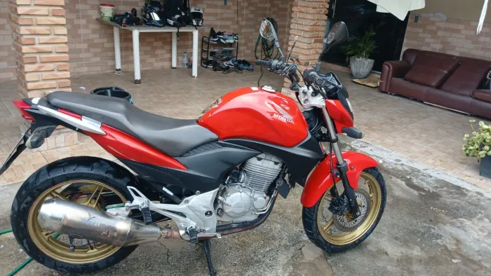 Vende se cb 300