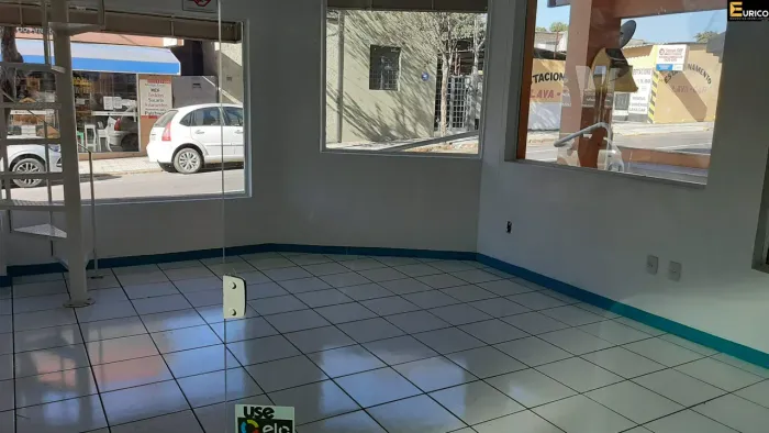 loja térrea para Aluguel em Vinhedo - Galeria Dei Fiori, 21 m² com 1 vaga