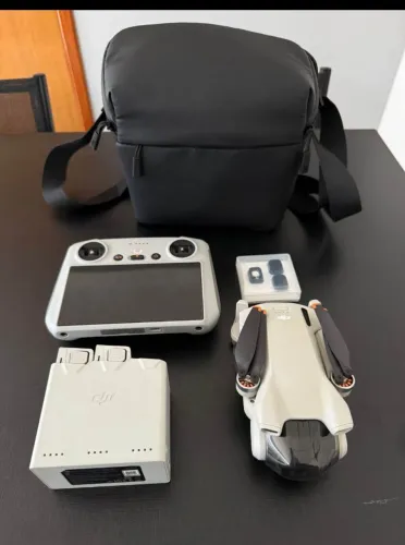 DJI Mini 3 Pro Fly More - Estado de Novo | Controle com Tela + 2 Baterias