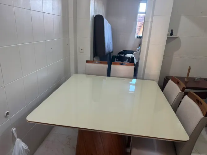 Mesa central vidro laqueado de 8mm