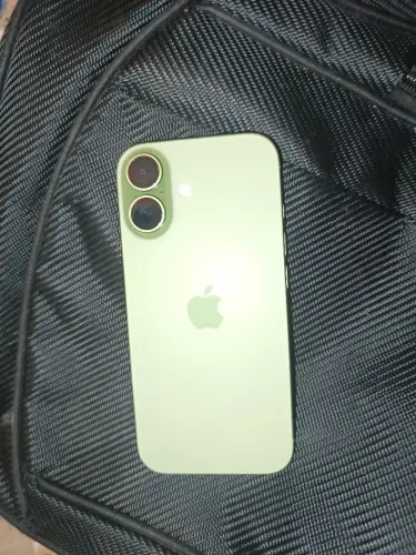 Kit iPhone 17 256gb Verde Sálvia + 7 Acessórios NF e Garantia Apple até Mar-27