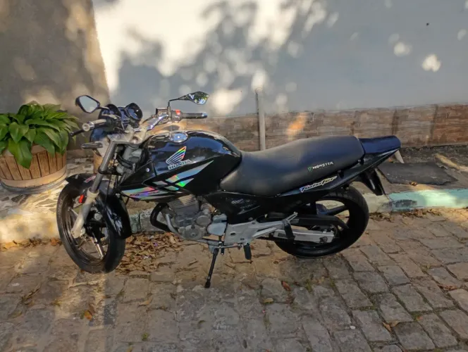 Vendo Twister ano 2006 