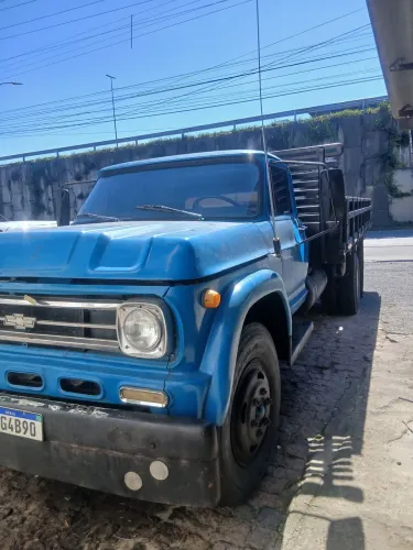 Caminhão d60 motor perk