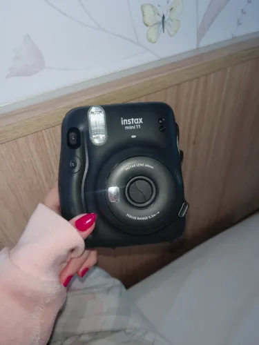 instax mini 11 preta 