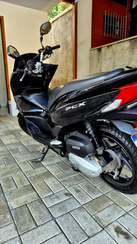 PCX 150 - 2016 - Pneus novos, baixa km