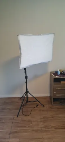 Softbox - iluminador versatil 70x50cm - melhor que ringue light 