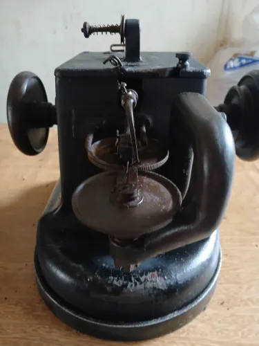 Maquina de costurar pele de coelho 