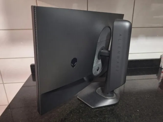 Monitor Gamer Alienware 27? 360 Hz AW2724HF