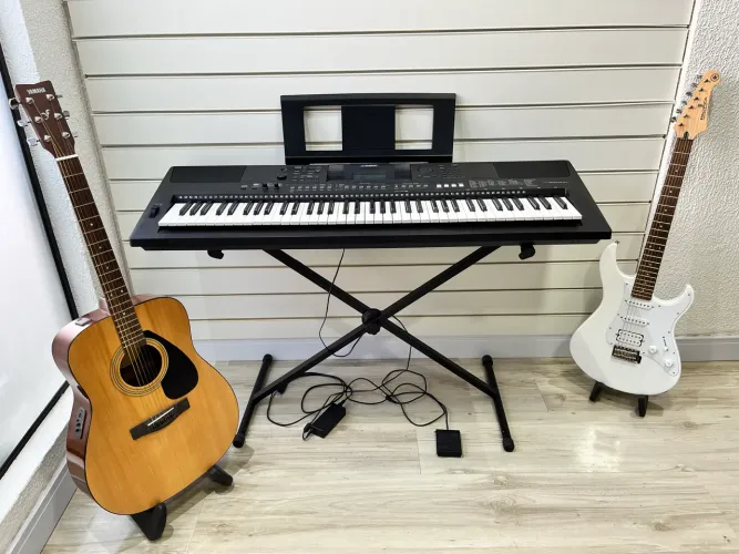 Teclado Yamaha PSR EW410