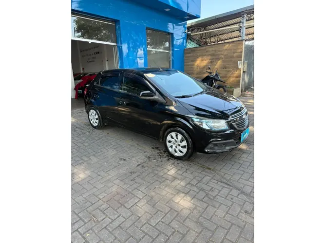 Chevrolet Onix Hatch LT 1.4 8V Flex Mec. 4P 2013