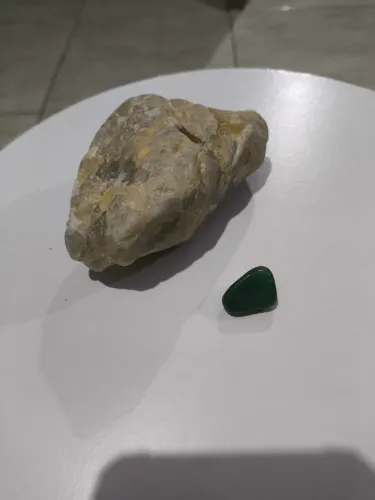 Vende-se Quartzo Branco e Quartzo Verde