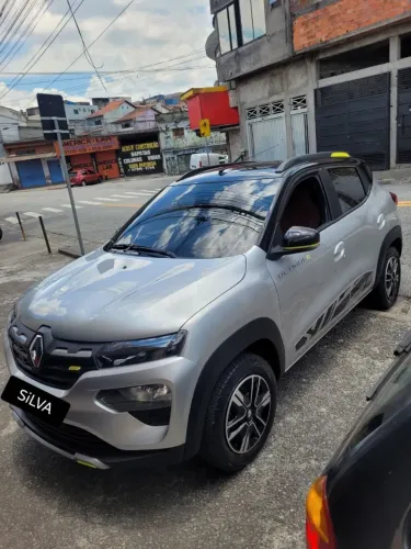 Renault Kwid Outsider 1.0 Flex 12V 5P Mec. 2026