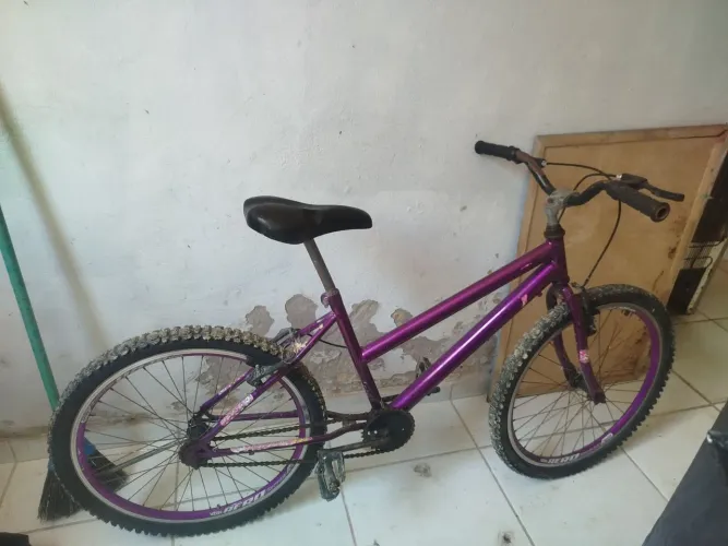 Bicicleta aro 26 em perfeito estado pouco tempo de uso