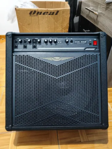Amplificador ( O NEAL , OCK 600X ) transistor para teclado de 200W