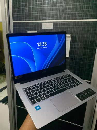 Acer Aspire 3 NOVO | Pouco uso | Notebook para estudos/trabalho | Ótimo estado