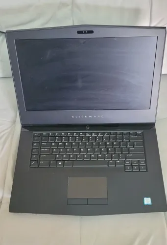 Notebook Alienware 15 R3 Cote i7 7700HQ 16gb de Ram