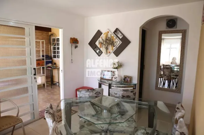 Casa à venda 3 quartos no Bairro Conjunto Água Branca