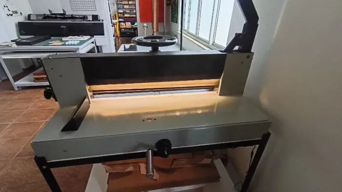 Guilhotina para Papel