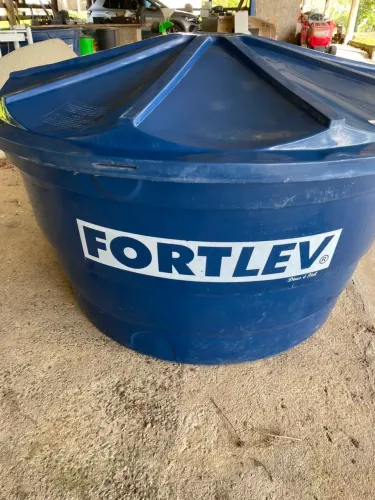 Caixa d?água 1000 litros