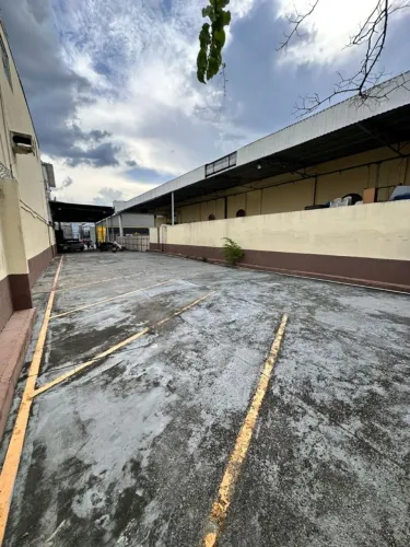 VENDE-SE OU ALUGA-SE GALPÃO COM 770 M2 NA CACHOEIRINHA