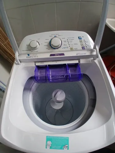 Máquina de lavar Electrolux 8,5Kg LAC09
