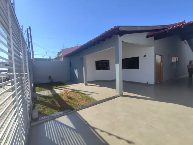 Casa para Venda em Cambé, Residencial Abussafe, 3 dormitórios, 1 suíte, 2 banheiros, 4 vag