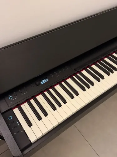 Piano Digital Roland FP701 + Caixa Novo