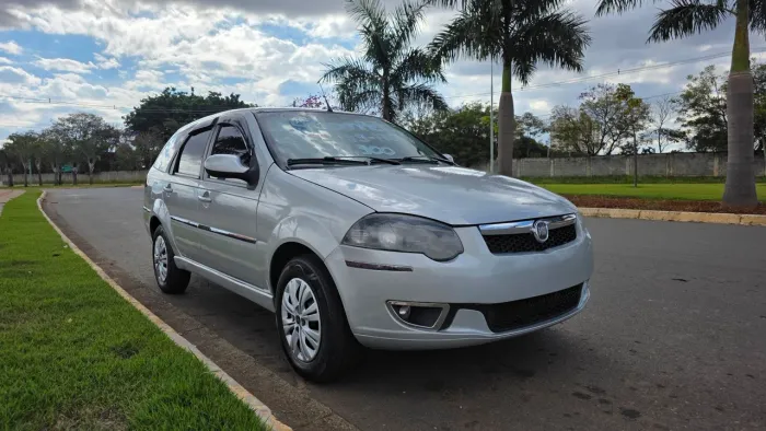 Fiat Palio Week. Attractive 1.4 Fire Flex 8V 2013
