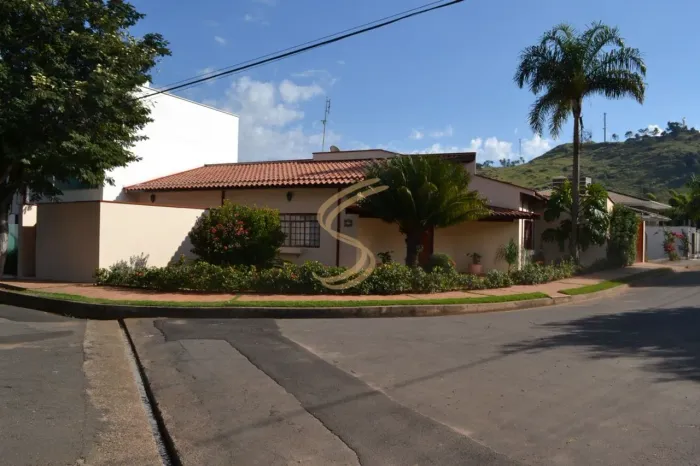 Oportunidade Exclusiva: Casa à Venda em Condomínio Valorizado