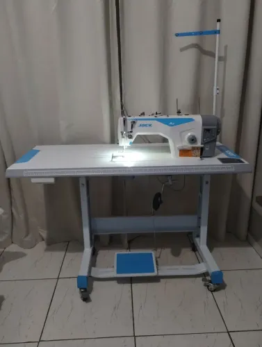 Máquina reta industrial jack