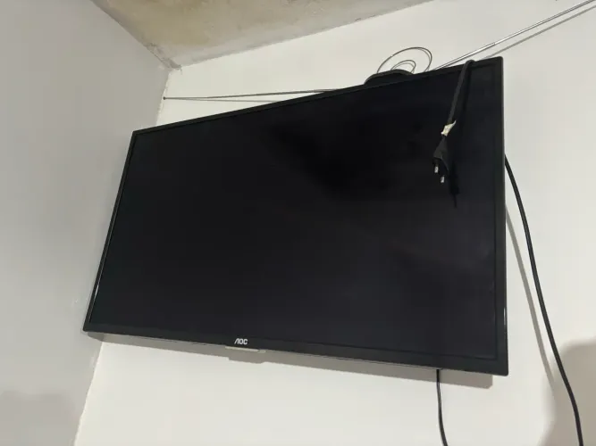 TV AOC 32 polegadas