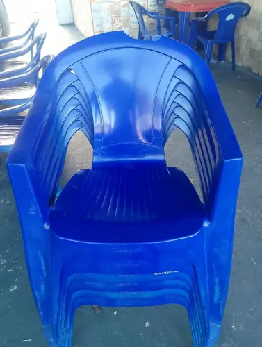 Vende - se cadeiras poltrona Tramontina com avarias usadas! Várias unidades.