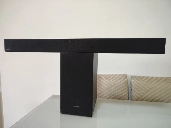 Soundbar Samsung c/Subwoofer wireless 