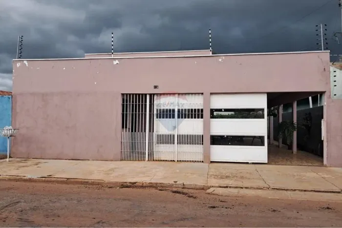 Linda Casa na Cidade Viva, Pedra Preta - Excelente Preço!