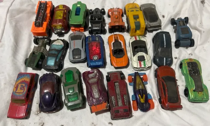 Coleção Hot Wheels antiga + 40 carrinhos originais Mattel