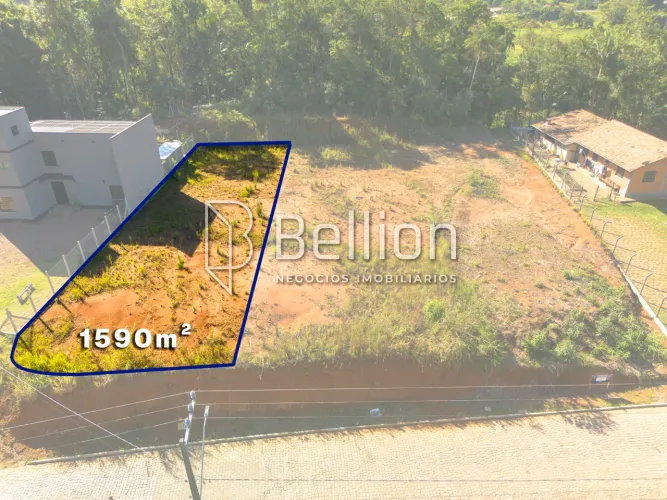 Terreno com 1.590m² em Rodeio  Amplo Espaço e Ótima Oportunidade!