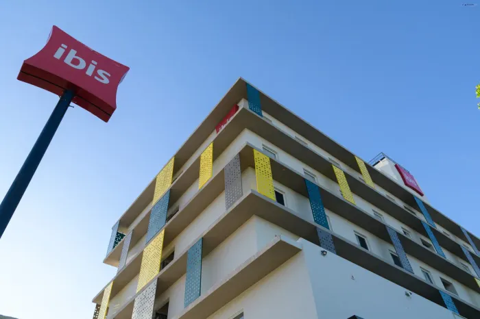 Vendo Apartamento Mobiliado no NOVO IBIS de Arcoverde