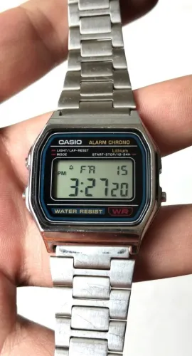 Relógio de Pulso Casio (Modelo A158W) - Pulseira de Aço - Usado - Funcionando