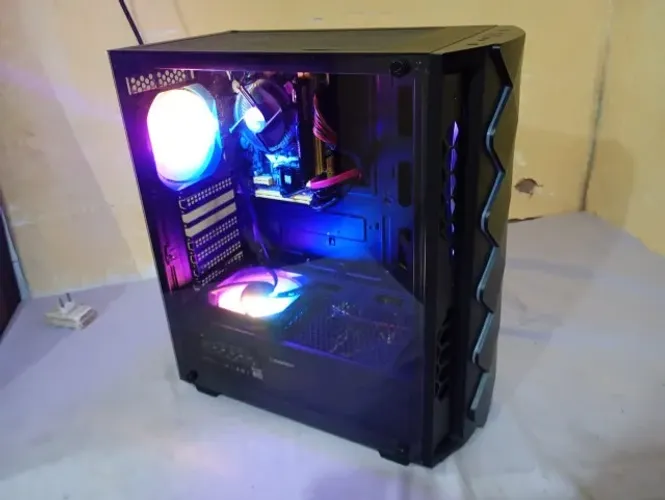 PC I7 8GB Ram (APENAS CPU)