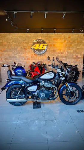 Royal Enfield Super Meteor 650 Celestial Blue