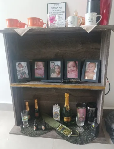 Mesinha prateleira de gaveta 50 reais