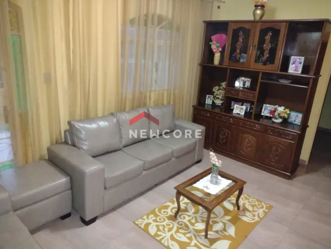 Casa em Rua Padre Severino - Nossa Senhora do Carmo - Contagem/MG