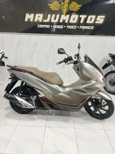 PCX DLX 2022 c/ABS Extra de verdade!