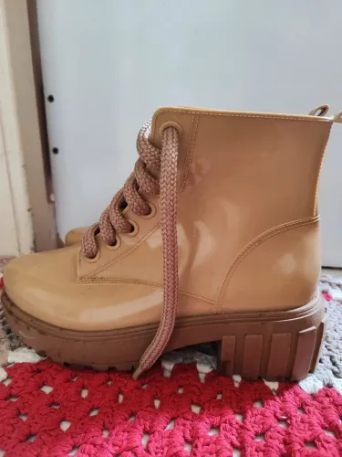 Botas