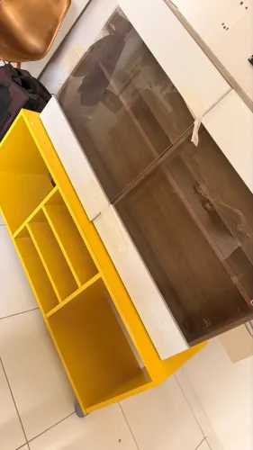 Rack tokstok e armário cristaleira 