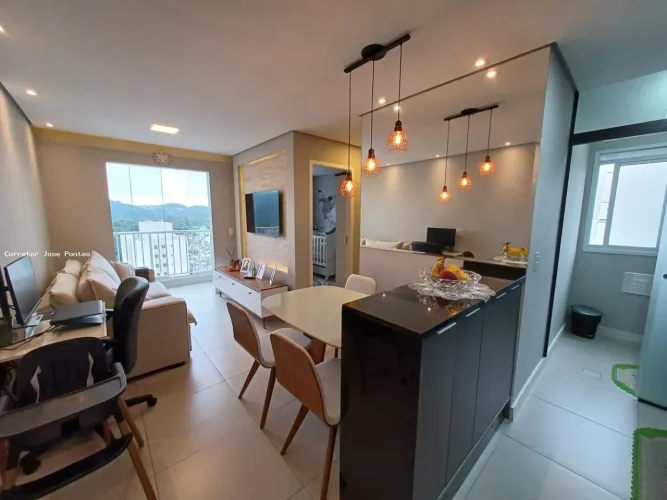 Condominio New City Three