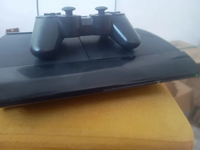 Playstation 3 super slim funcionando 