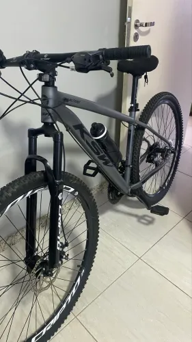 Bicicleta 29 aro alumínio + brindes