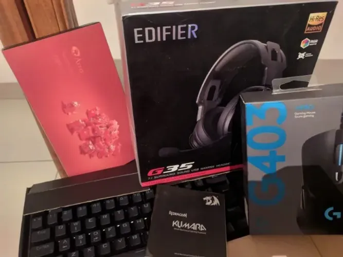 Kit periféricos gamer mouse logitech, headset, teclado e switches extras
